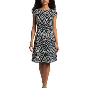 4/$20 AB Studio Black & White Geometric Fit & Flare Dress - Size 10